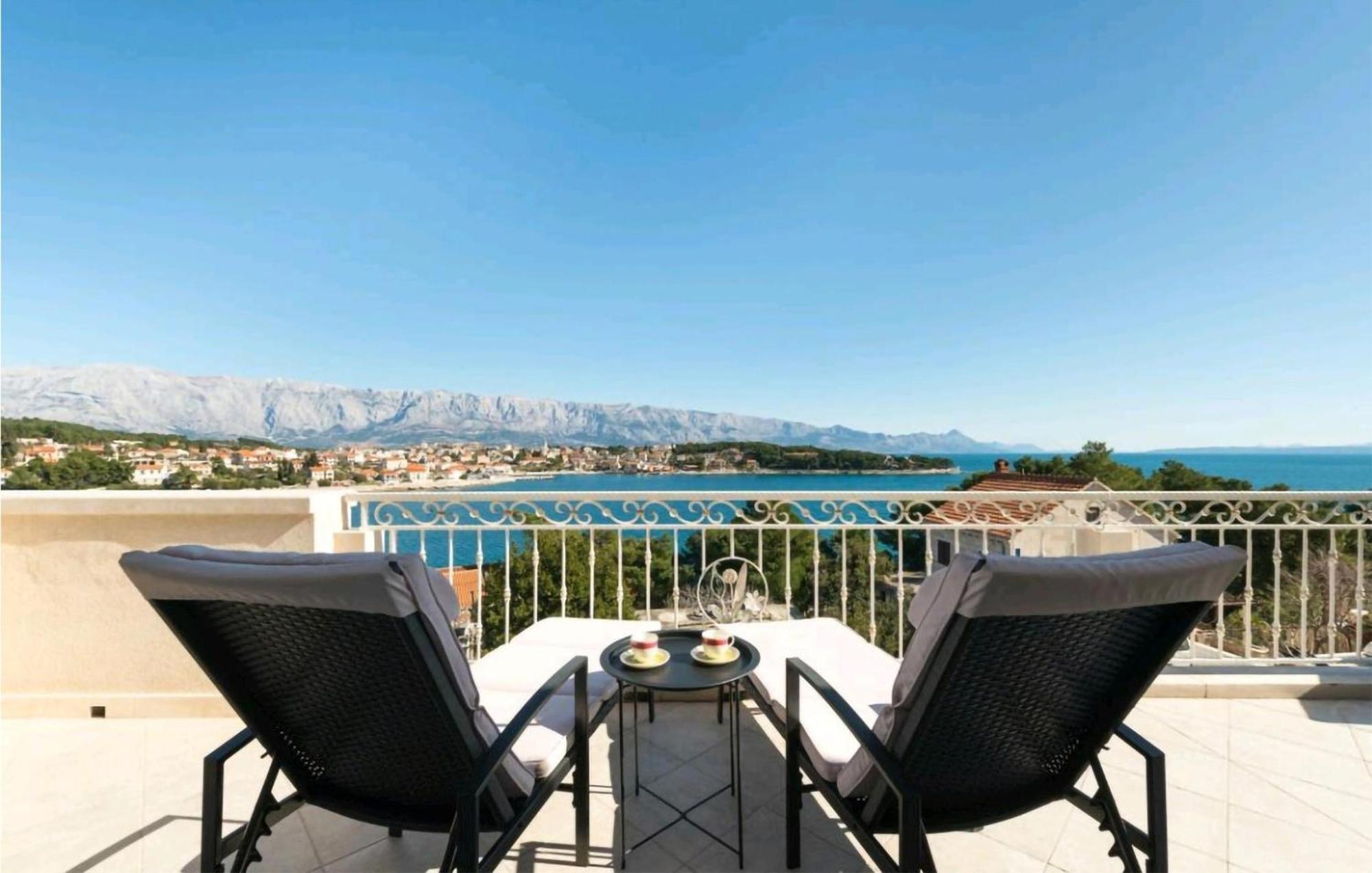 Amazing Apartment In Selca With Wifi Exteriér fotografie