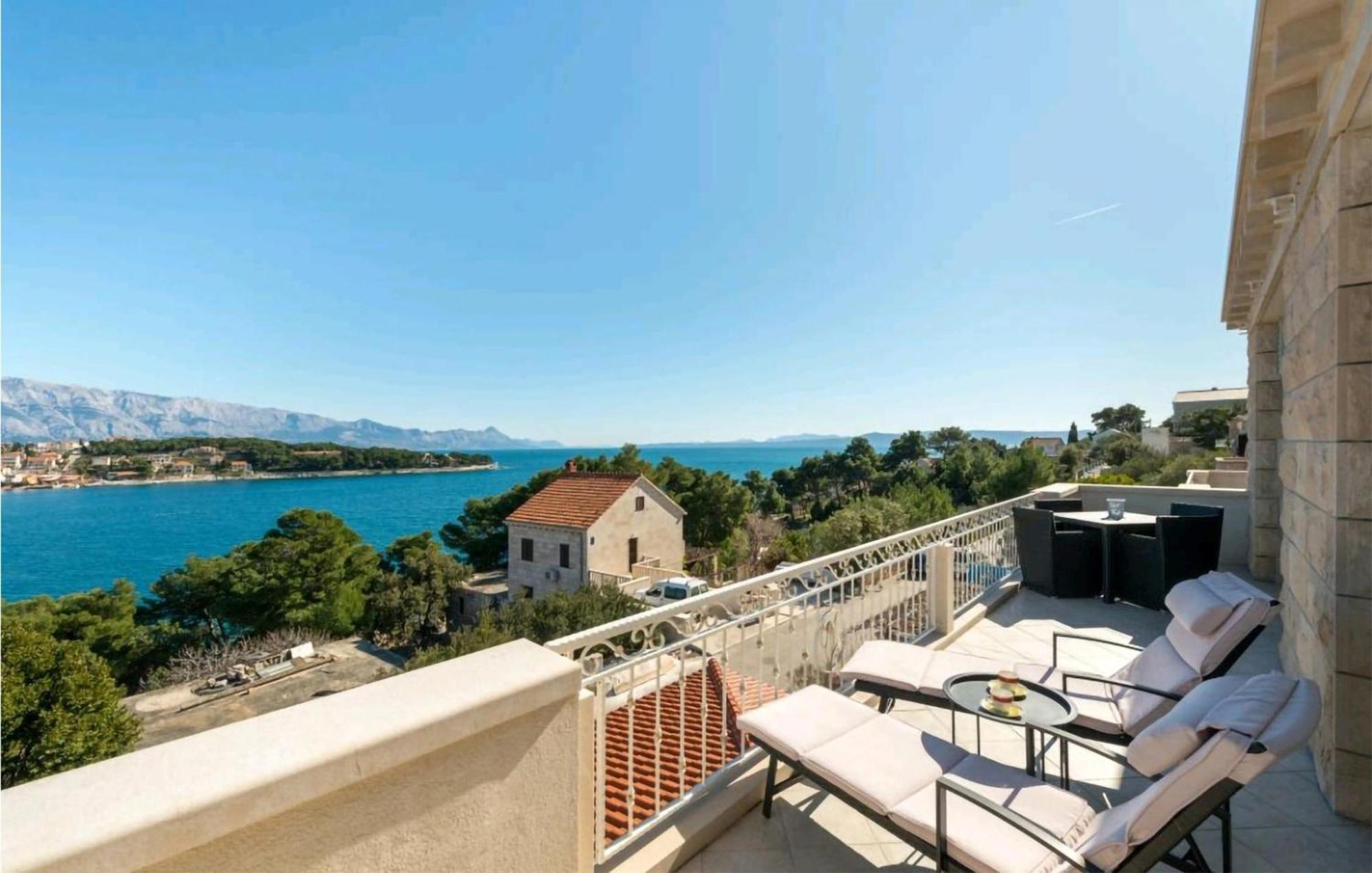 Amazing Apartment In Selca With Wifi Exteriér fotografie